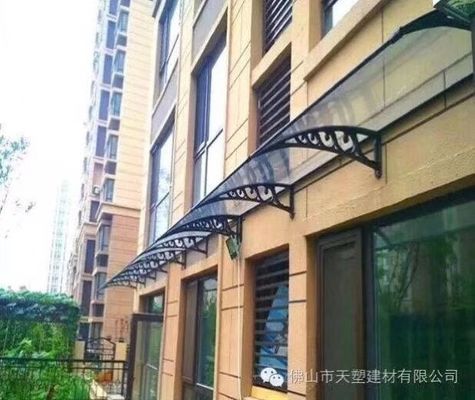 Καλή τιμή. Πολυκαρβονικό καθαρό φύλλο Καταφύγιο βροχής Καταφύγιο για προστασία σε 600mm * 600mm Μέγεθος σε απευθείας σύνδεση