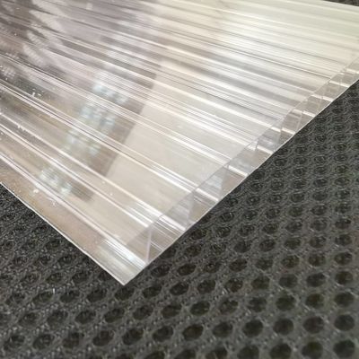 3mm-18mm Πολυκαρβονικό Κούφιο Σχήμα Ανθεκτικό Πολυδιάστατο Αντι UV Για Καταλύματα θερμοκηπίων