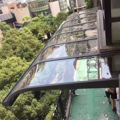 Καλή τιμή. Κουστέρμα Μαύρο Λευκό Γκρίζο PC Επικάλυψη Ανθεκτικό σε αντίκτυπο Πολυδιάστατα πλαίσια αλουμινίου Πολυκαρβονικό Παράθυρα σε απευθείας σύνδεση