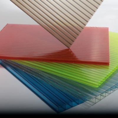 Καλή τιμή. Προσαρμόσιμο μήκος Πολυχρωματικό κούφιο πολυεπίπεδο πλαστικού πλαστικού PC σε απευθείας σύνδεση