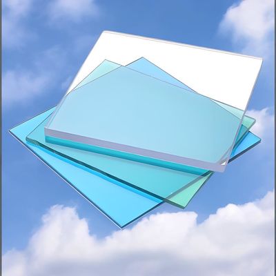 Καλή τιμή. Πλήρες φύλλο από πολυανθρακικό αντι-UV σε απευθείας σύνδεση