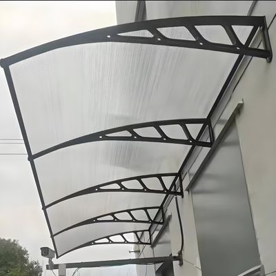 Ρυθμίσιμο ύψος πλαστικό στήριγμα Polycarbonate PC φύλλο Καταφύγιο με Μείωση θορύβου Προστασία από την βροχή