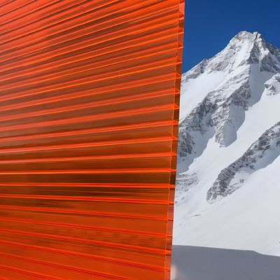 Καλή τιμή. Πολυχρωματική Εξαιρετική Ανθεκτικότητα στην Καταιγίδα Πολυκαρβονικό PC Κούφιο φύλλο 1220mm* 2100mm Μέγεθος SGS RHOS Πιστοποιημένο σε απευθείας σύνδεση