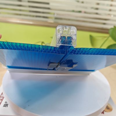 Καλή τιμή. Πολυκαρβονικό φύλλο κηρήθρας U-lock με επίστρωση UV 600mm για αντοχή στις καιρικές συνθήκες σε απευθείας σύνδεση