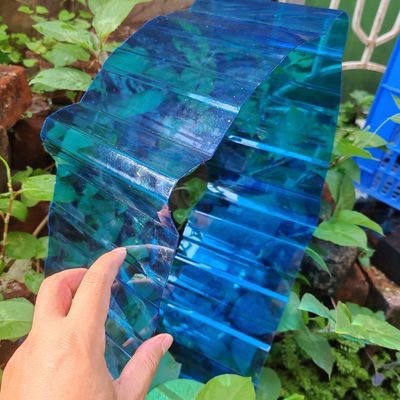 Καλή τιμή. Μπλε πλαστικό κυματοειδές φύλλο από πολυανθρακικό, ανθεκτικό στις επιπτώσεις και ελαφρύ για βελτιωμένη λειτουργικότητα και σχεδιασμό σε απευθείας σύνδεση