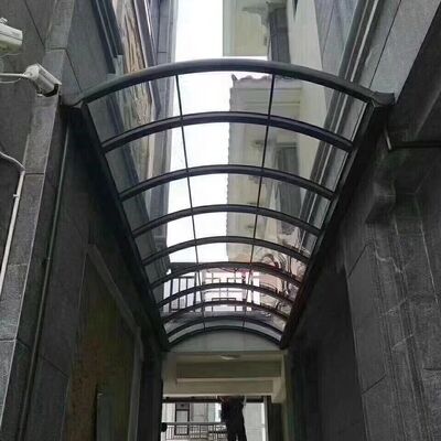 Καλή τιμή. Προσαρμοσμένο πλαίσιο από αλουμίνιο και πολυκαρβονικό οροφή οροφή κατασκευασμένη με θερμική επέκταση διαμονή και αδιάβροχο σύστημα σφράγισης για εξωτερική στέγη σε απευθείας σύνδεση